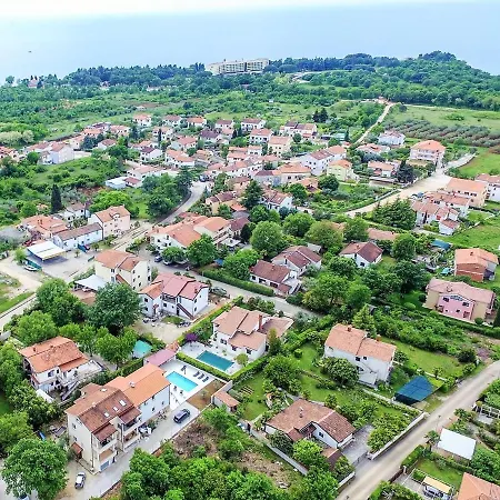 Leko Gostinjska kuća