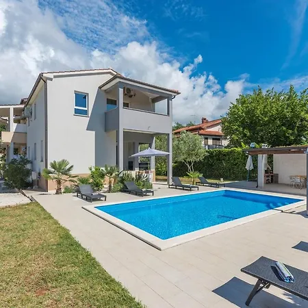 Guest house Leko 3*
