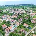 Leko Pensión